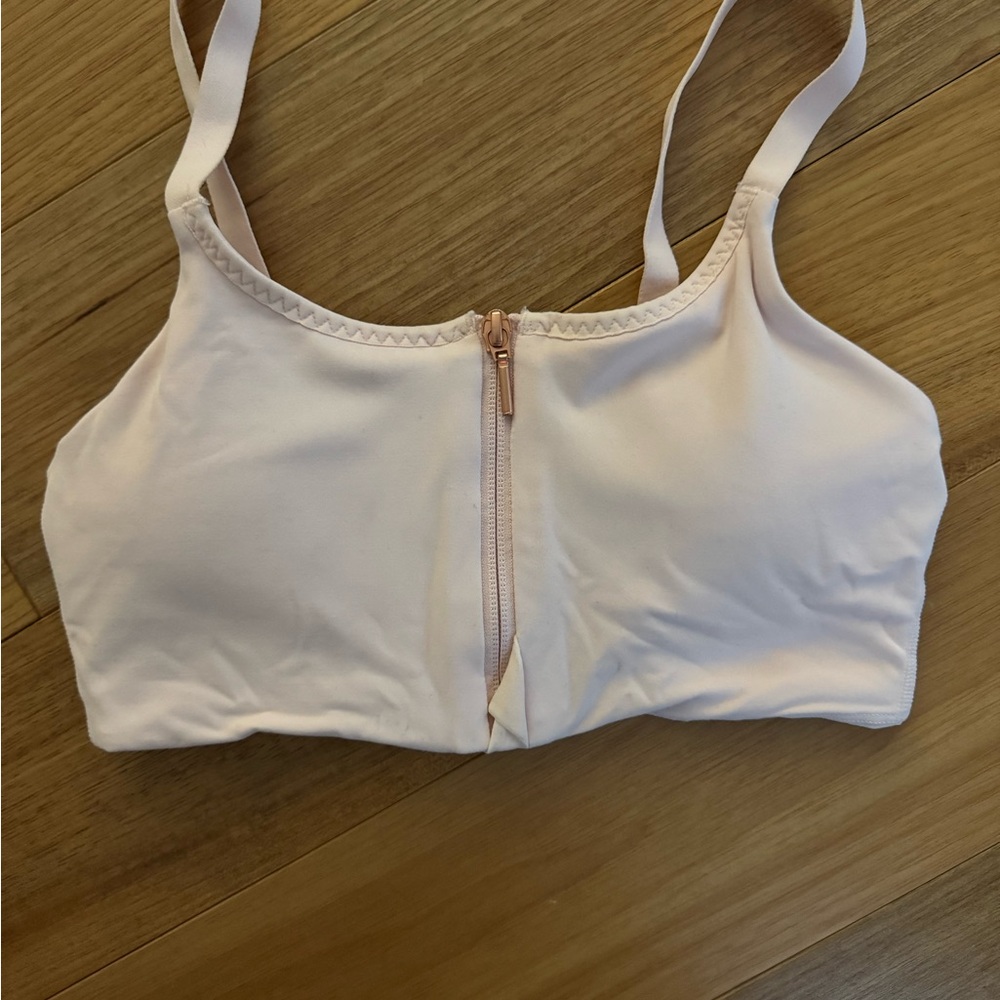 Women's light pink Zip-Front Bra